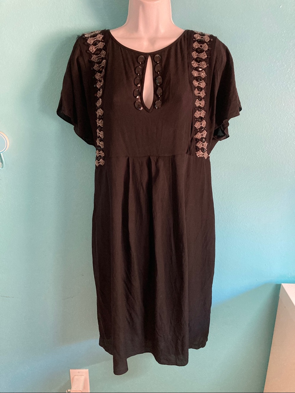 SoCa by St. John Black Silk Beaded Keyhole Flutter Sleeve Dress XL Vintage Y2K